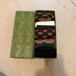 Gucci Green Box with Patterned Socks